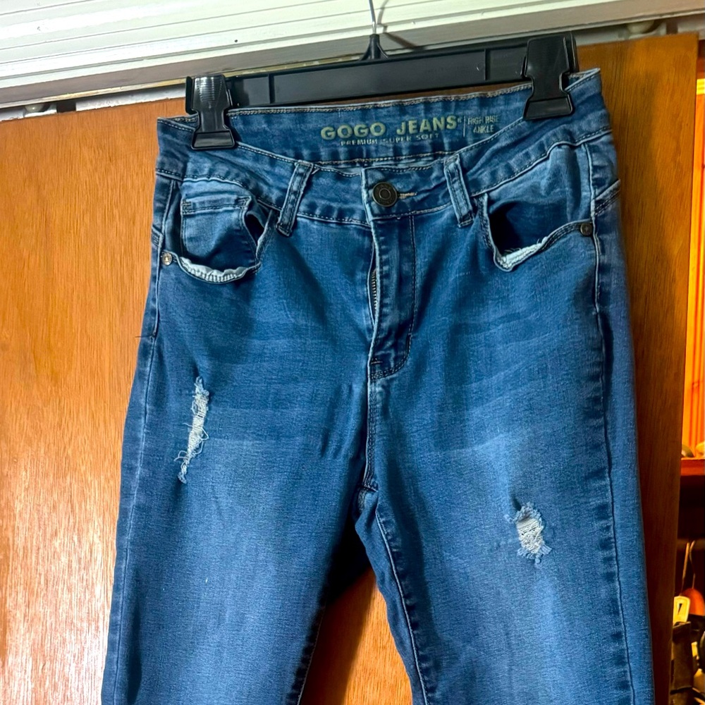 GOGO Jeans Size 11/30